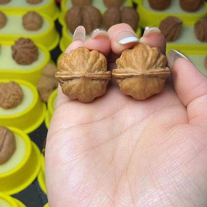 吊坠文玩核桃粗筋八棱