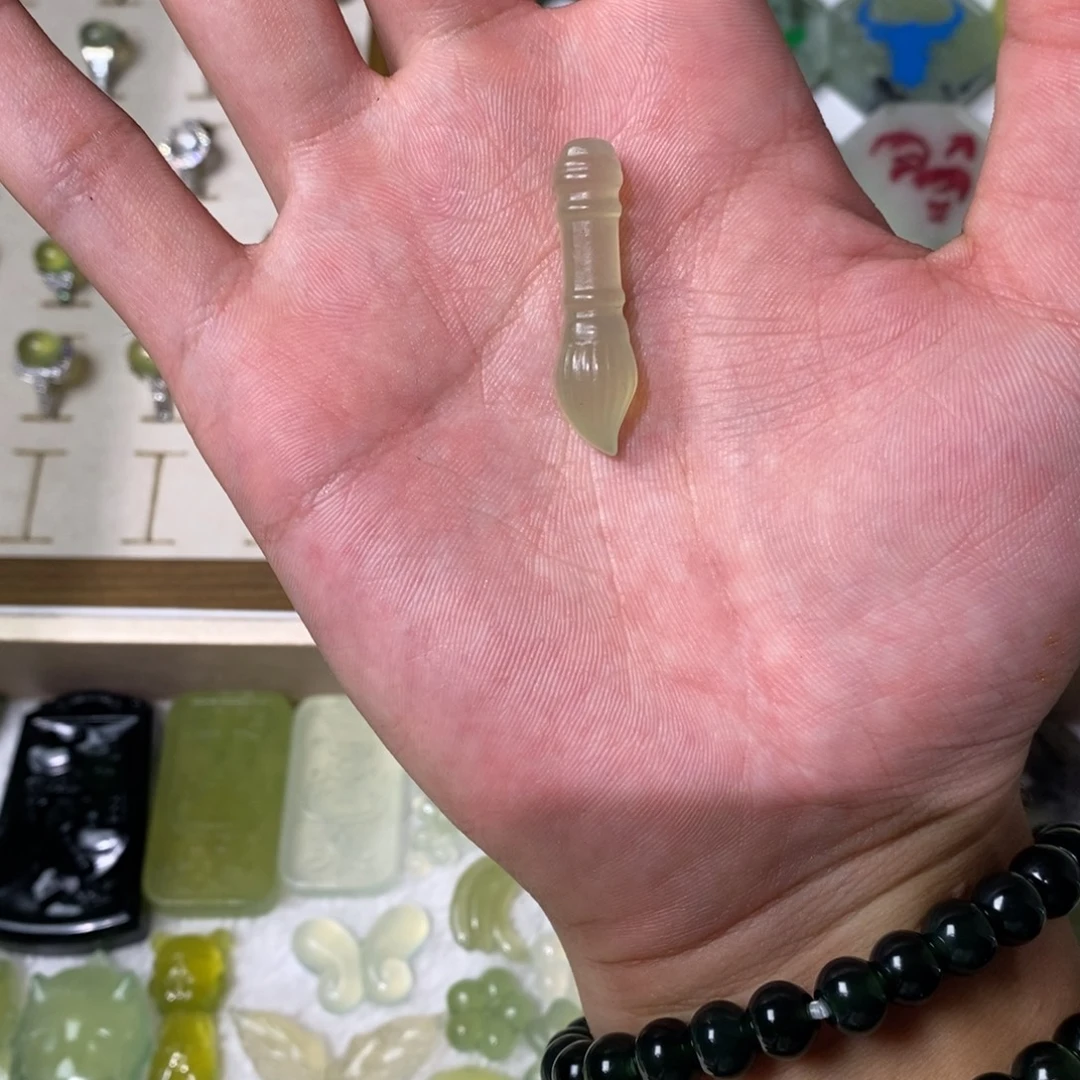 岫玉未镶嵌吊坠(不含链)
