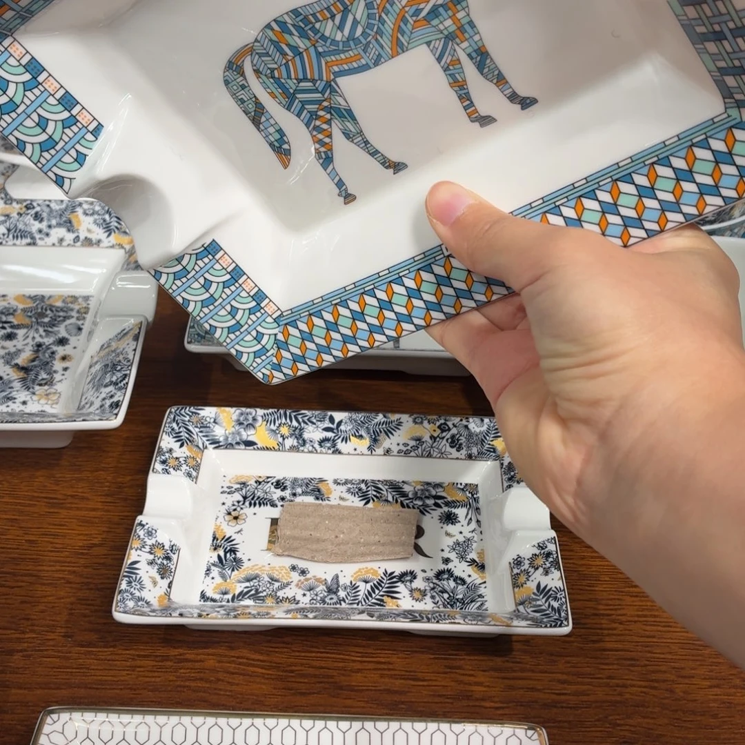 中号小马烟灰缸烟灰缸