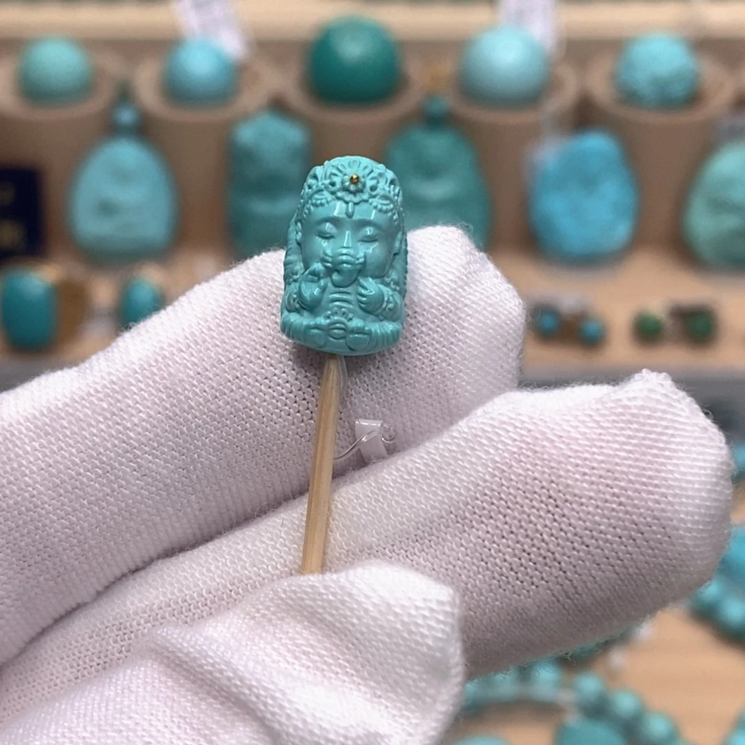 绿松石未镶嵌珠宝奇石