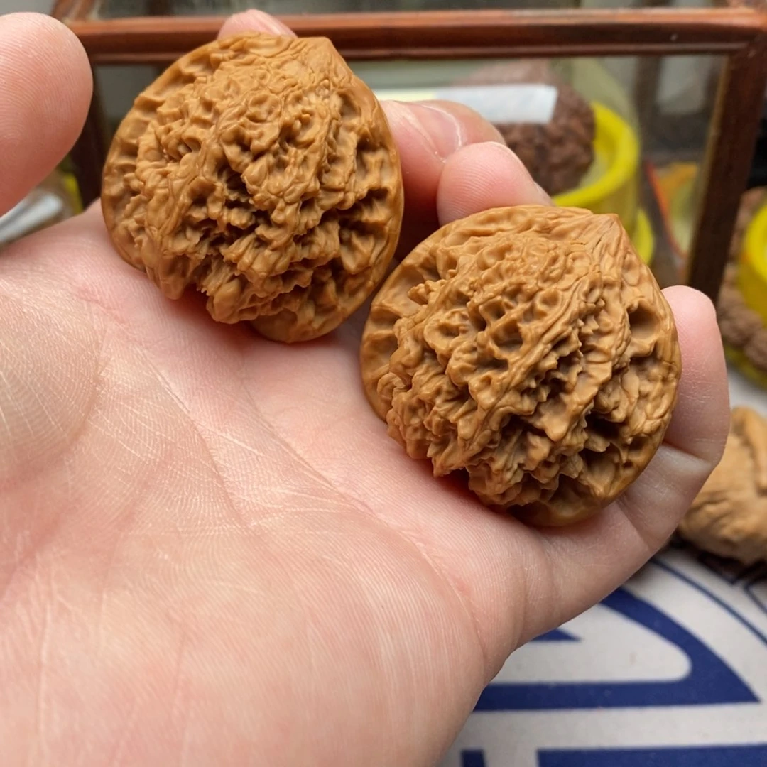 核桃把件秒****者四二满天星