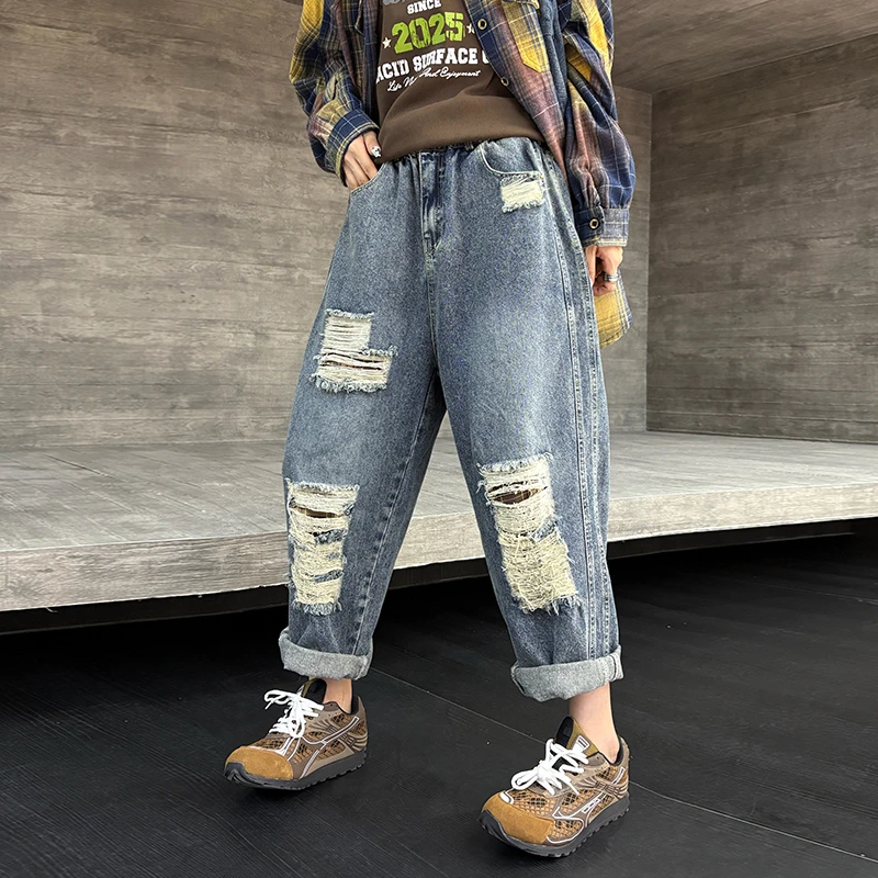 大码裤子女款破洞牛仔裤120斤到240斤胖mm宽松显瘦哈伦裤秋季新款