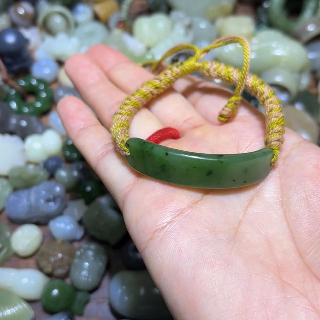 慧***姐和田玉未镶嵌珠宝半成品