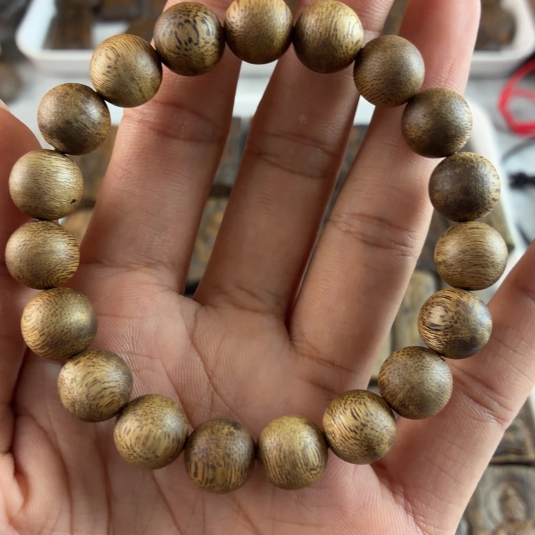 沉香沉香碎屑1.1规格圆珠单圈亏米放漏仅此一个