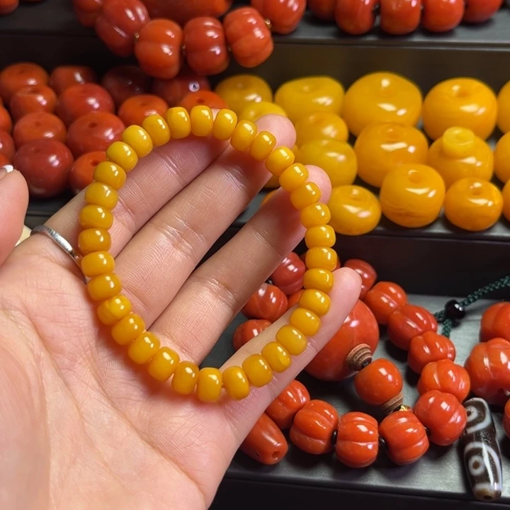 颈饰琉璃用****4琉璃……………..