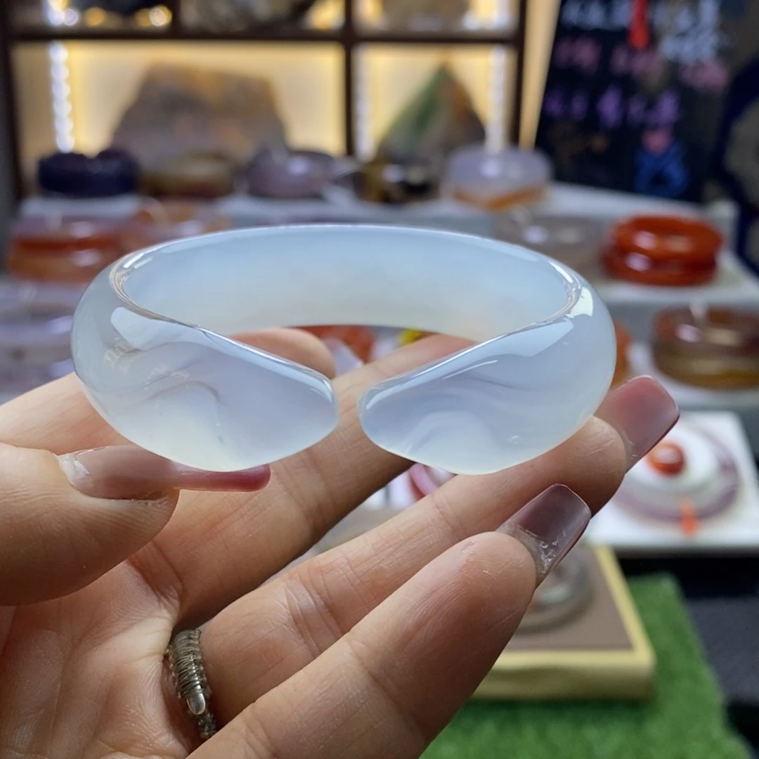 手镯玛瑙/玉髓未镶嵌