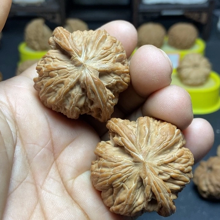 核桃山地磨盘005