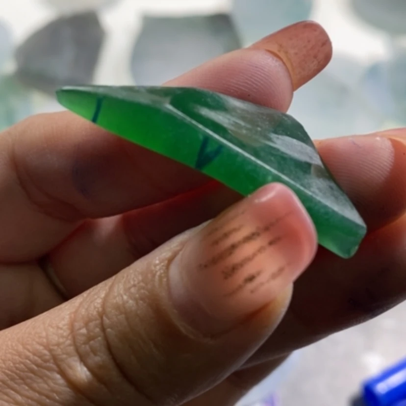 【闪购商品】翡翠挂件未镶嵌g****n纯毛料不带工