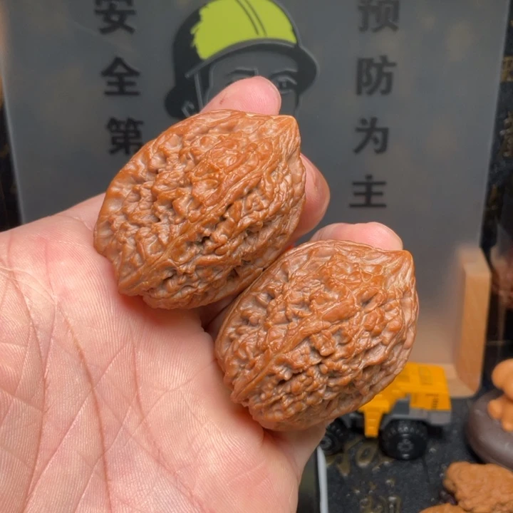 l***r吊坠文玩核桃大蒜头边34肚39全品