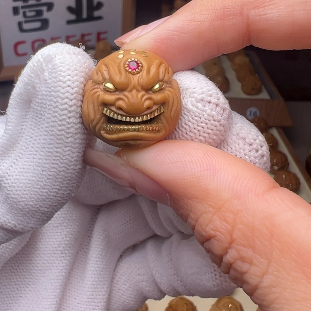 把件猴头核桃镶嵌款大牙恶僧全品