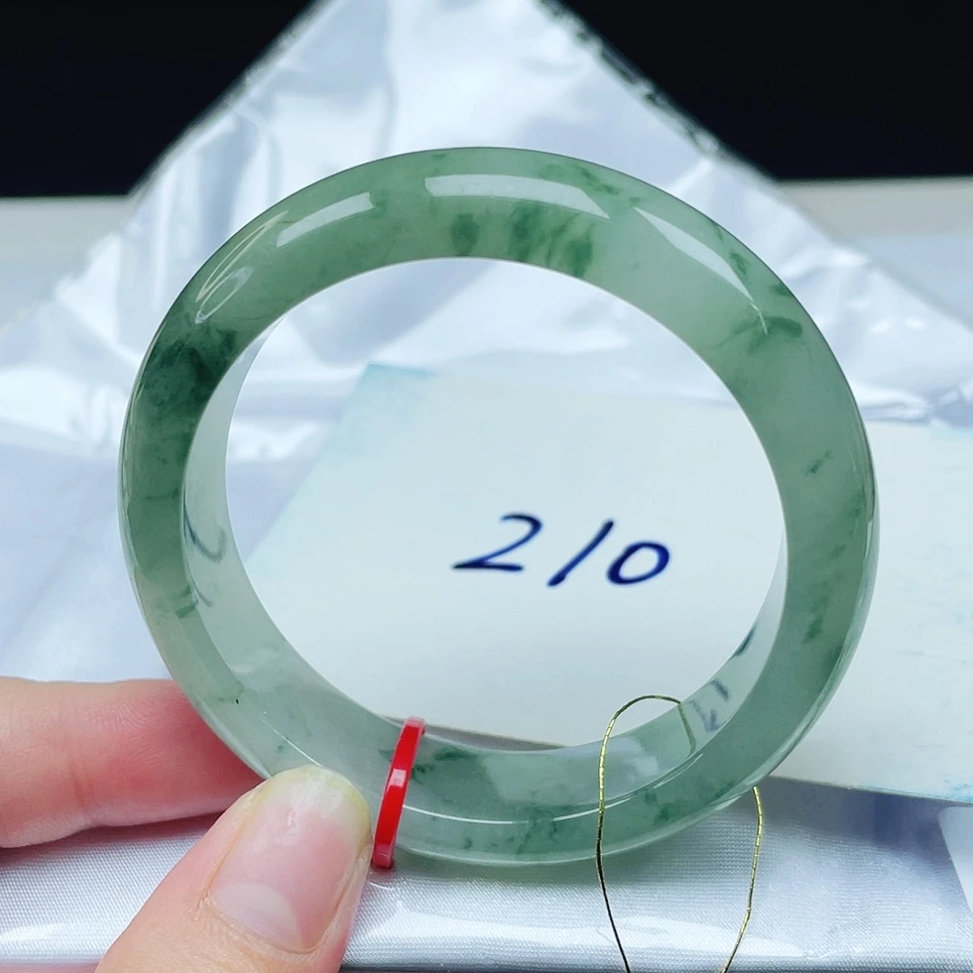 翡翠未镶嵌手镯正圈51