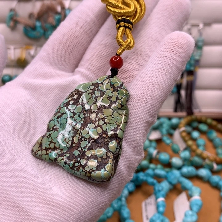 绿松石未镶嵌原矿