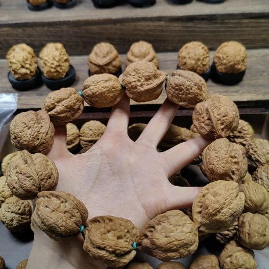 文玩核桃吊坠25领头羊33