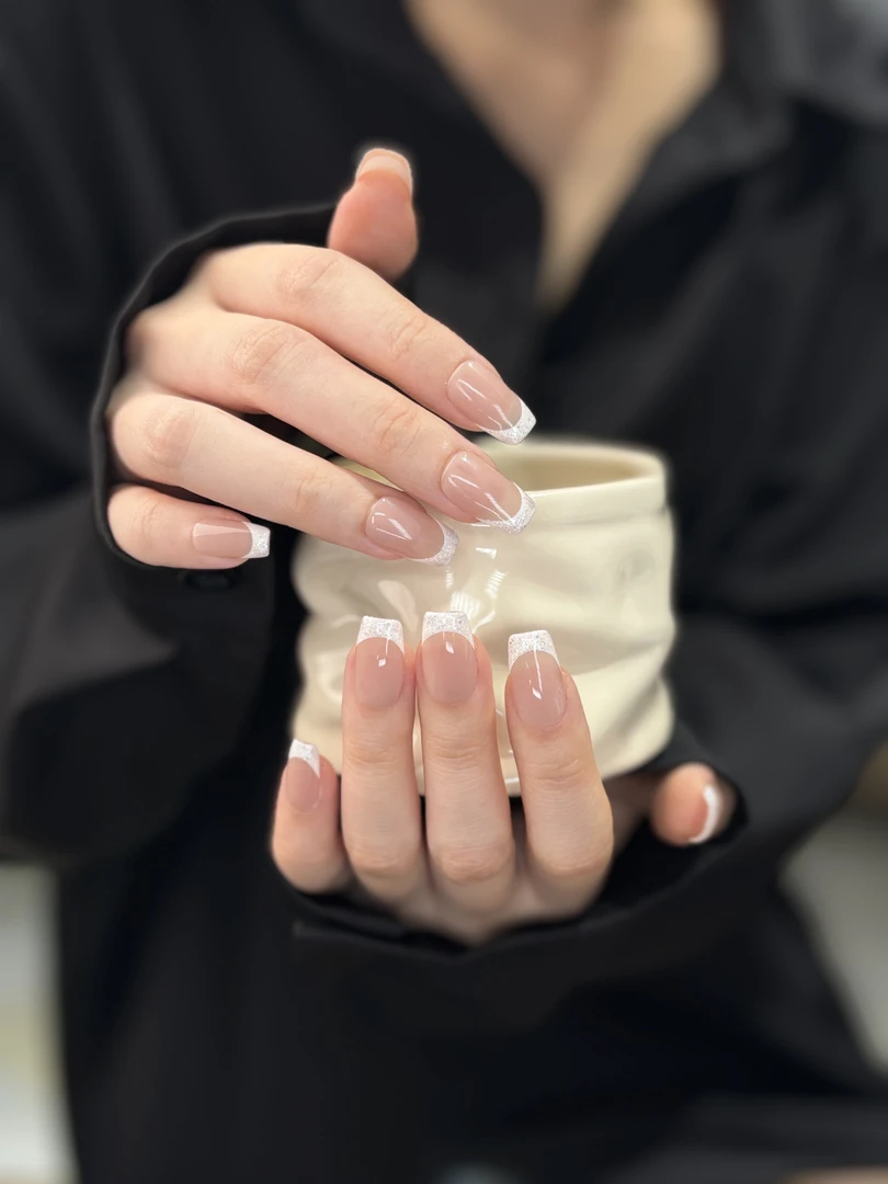 【光年情书】纯手工碎钻胶法式高级感穿戴甲简约百搭可拆卸