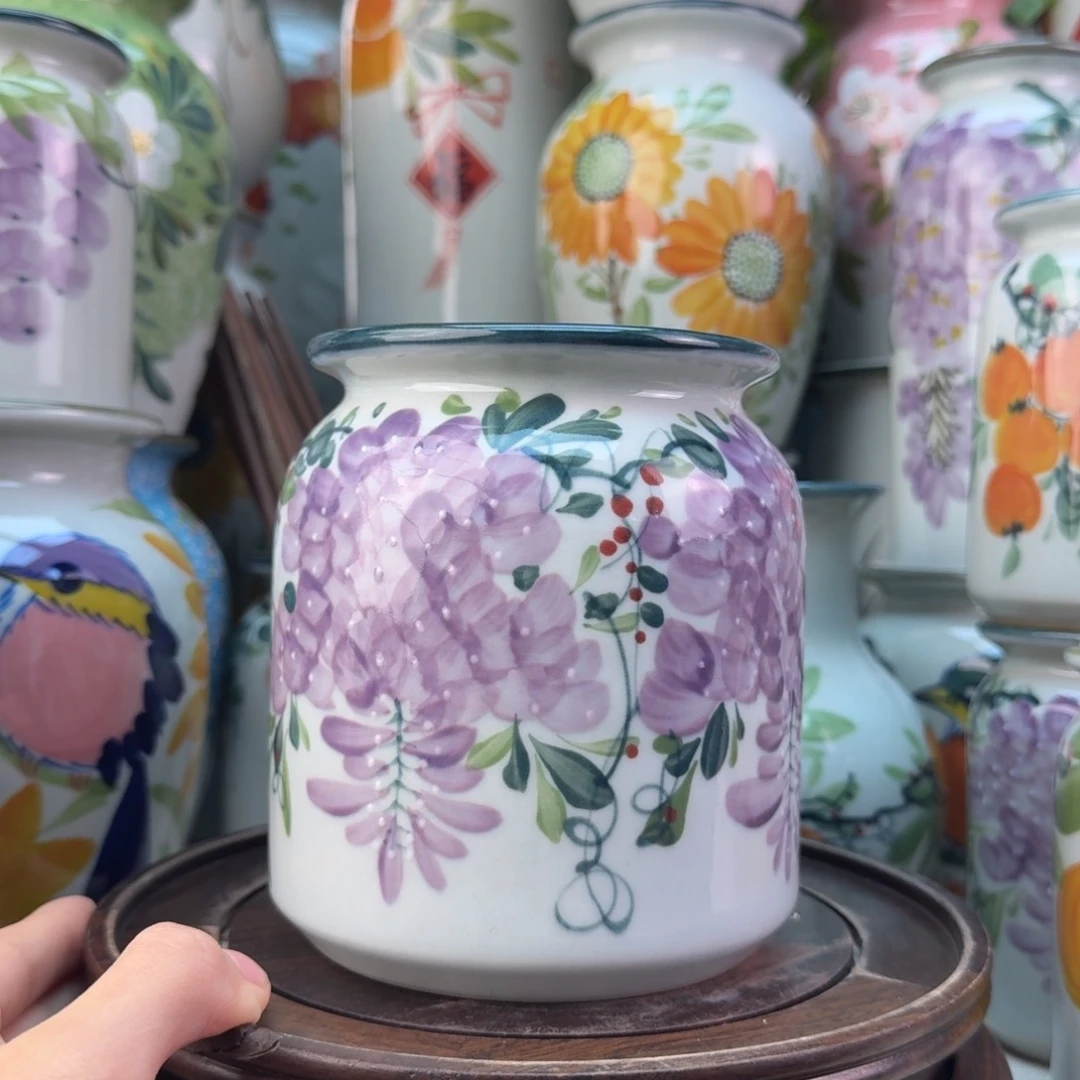 景德镇纯手绘陶瓷花瓶