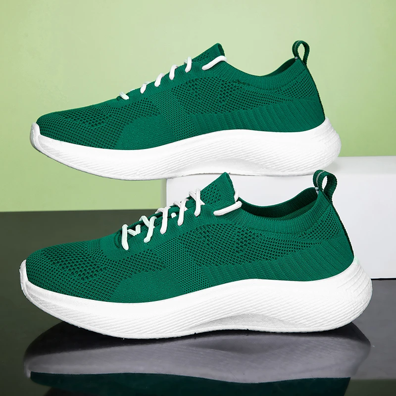 新款透气休闲低帮网面鞋情侣百搭大码厚底弹力飞织轻便软底袜子鞋