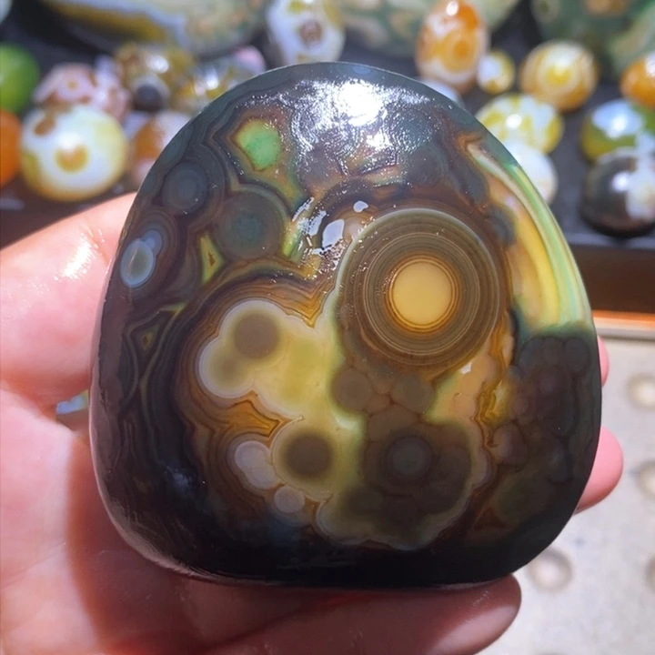 玛瑙/玉髓未镶嵌珠宝半成品