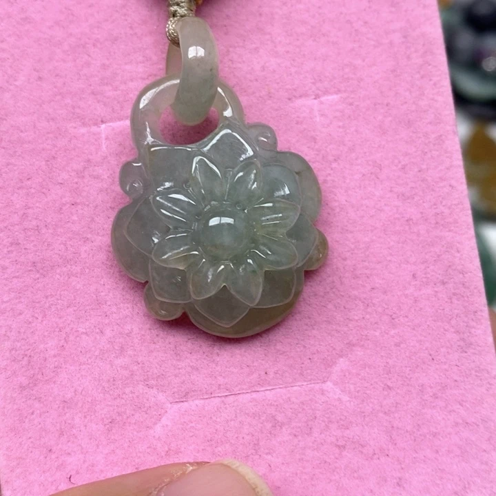 翡翠未镶嵌颈饰28号