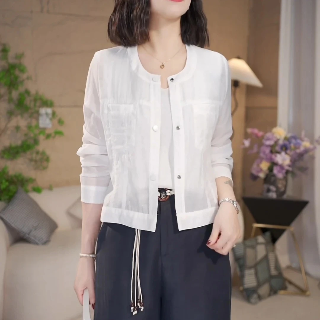 2025夏季新款简约风圆领短款气质显瘦女短外套休闲百搭长袖上衣
