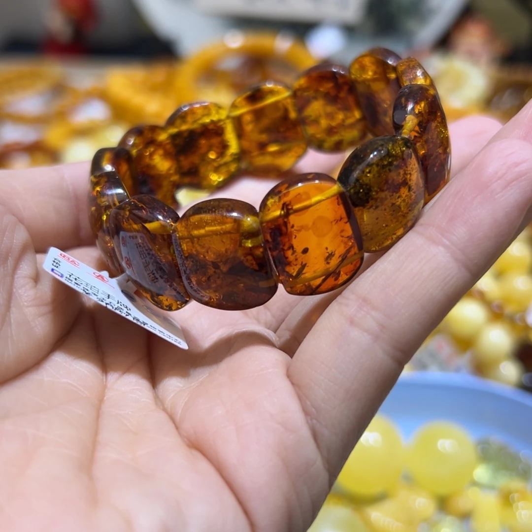 琥珀珠宝奇石未镶嵌
