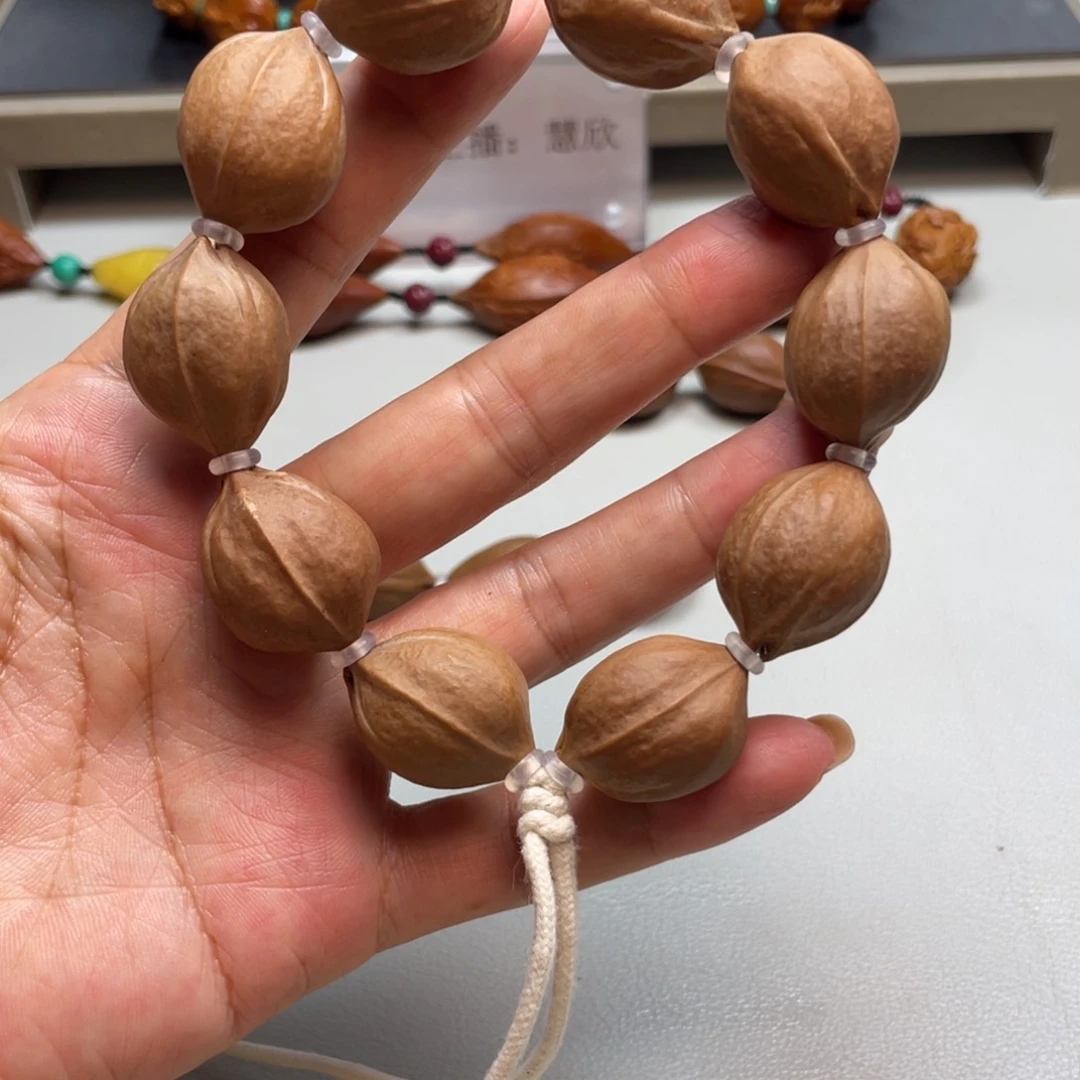 吊坠橄榄核铁核素串