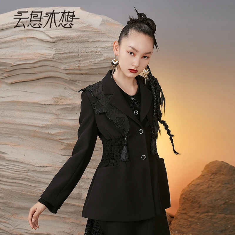 云思木想2022秋冬新款云肩刺绣+流苏吊坠松紧腰西装外套19847