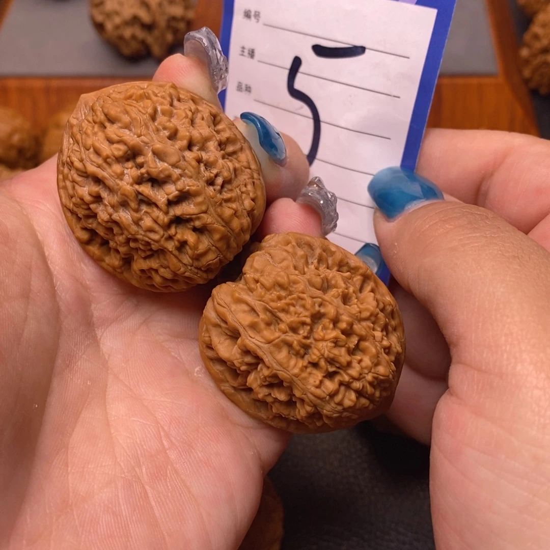 文玩核桃吊坠了*蒜头37