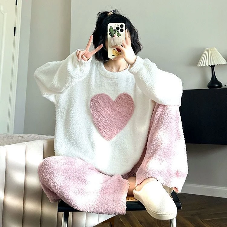 网红新款冬季爱心圆领套头半边绒睡衣女卡通甜美保暖家居服套装