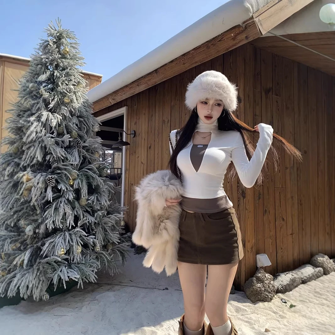 实拍2025冬季辣妹撞色高领假两件镂空修身显瘦磨毛加绒内搭打底衫