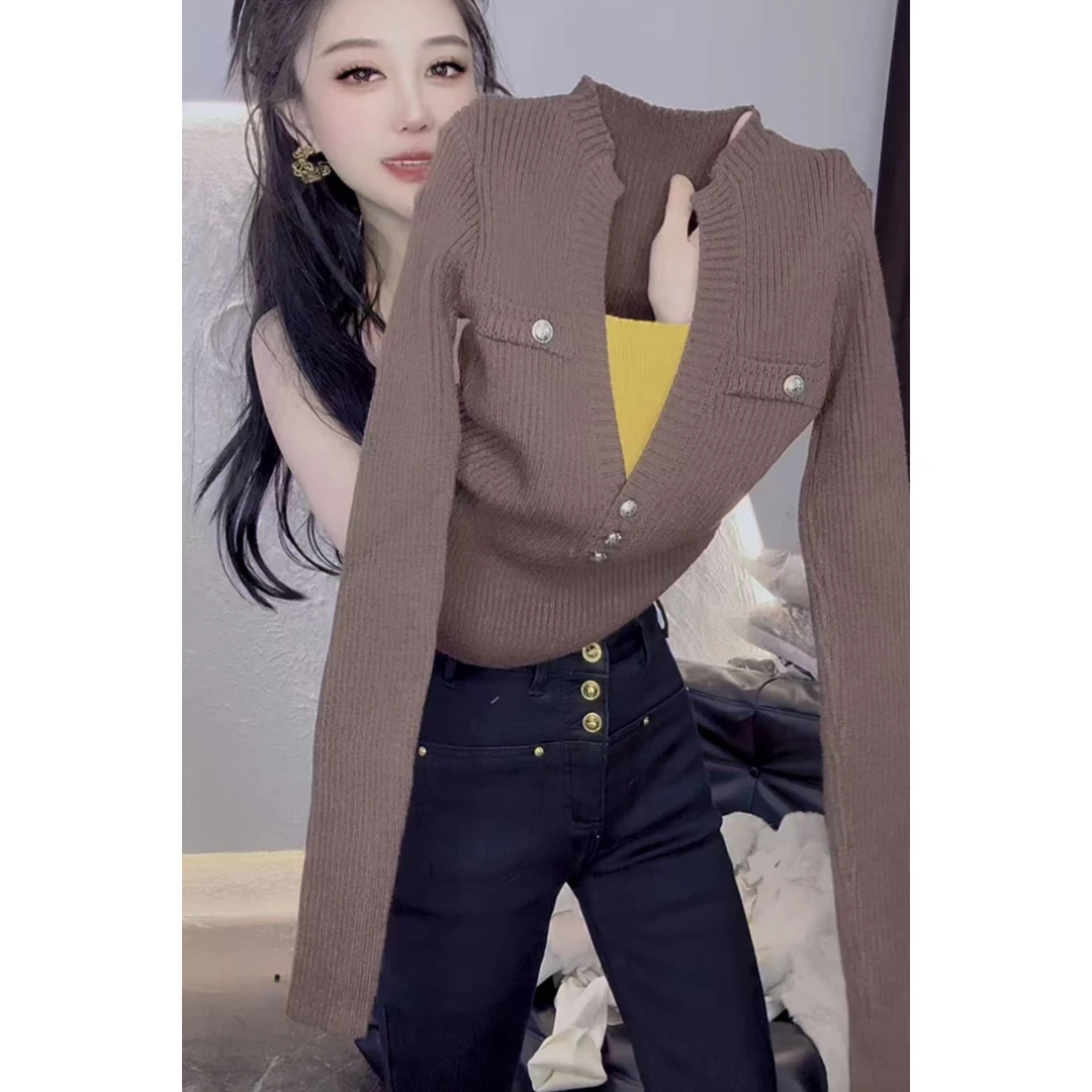 今年流行穿搭2025秋冬新款温柔风V领假两件针织衫百搭长袖上衣