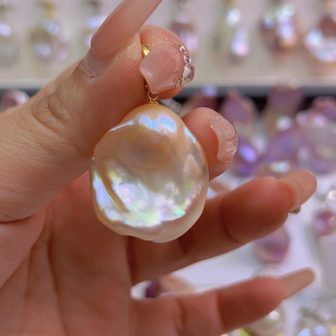 淡水珍珠吊坠(赠链)未镶嵌小****奶