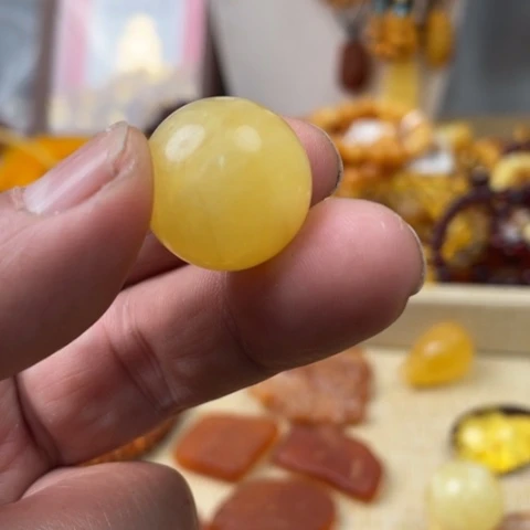 手串琥珀未镶嵌吊坠