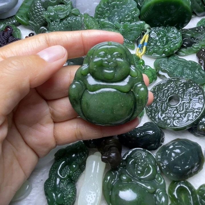 和田玉未镶嵌颈饰