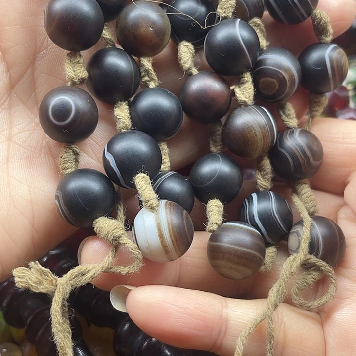 钱***币玛瑙/玉髓未镶嵌颈饰