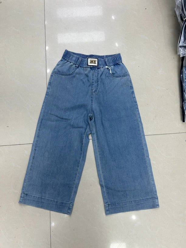 裤长75左右 浅蓝色怀旧直筒七分冰丝牛奶裤8618