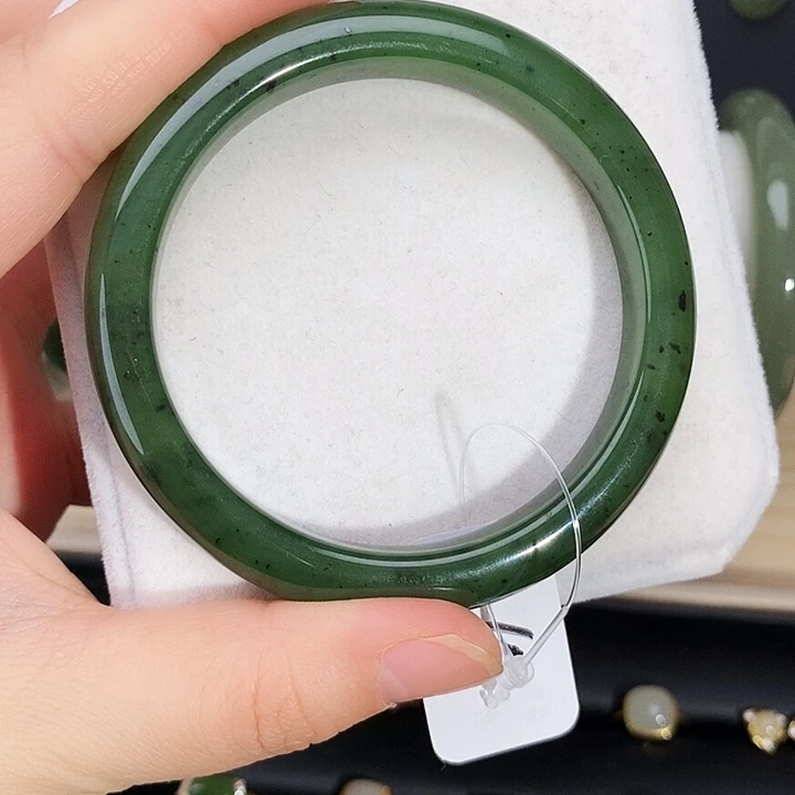 和田玉未镶嵌手镯圈口58