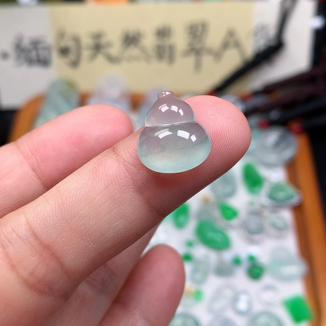 翡翠裸石缅甸天然A货翡翠冰种葫芦