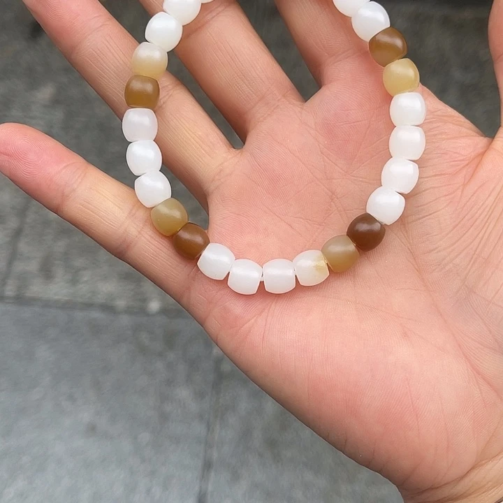 未镶嵌手链和田玉（糖玉）