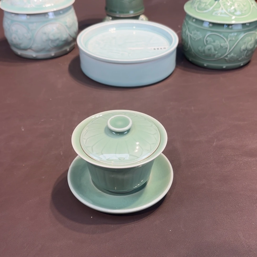 杯龙泉青瓷茶具微瑕