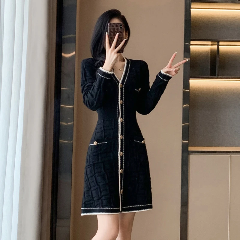 欧洲站轻奢高级感单排扣提花针织裙秋季新款小香风淑女秋冬连衣裙