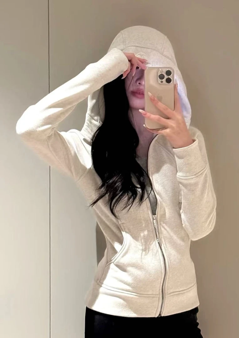 瑜伽上衣 加宽帽檐 细节拉满 毕业班 断码清货便宜