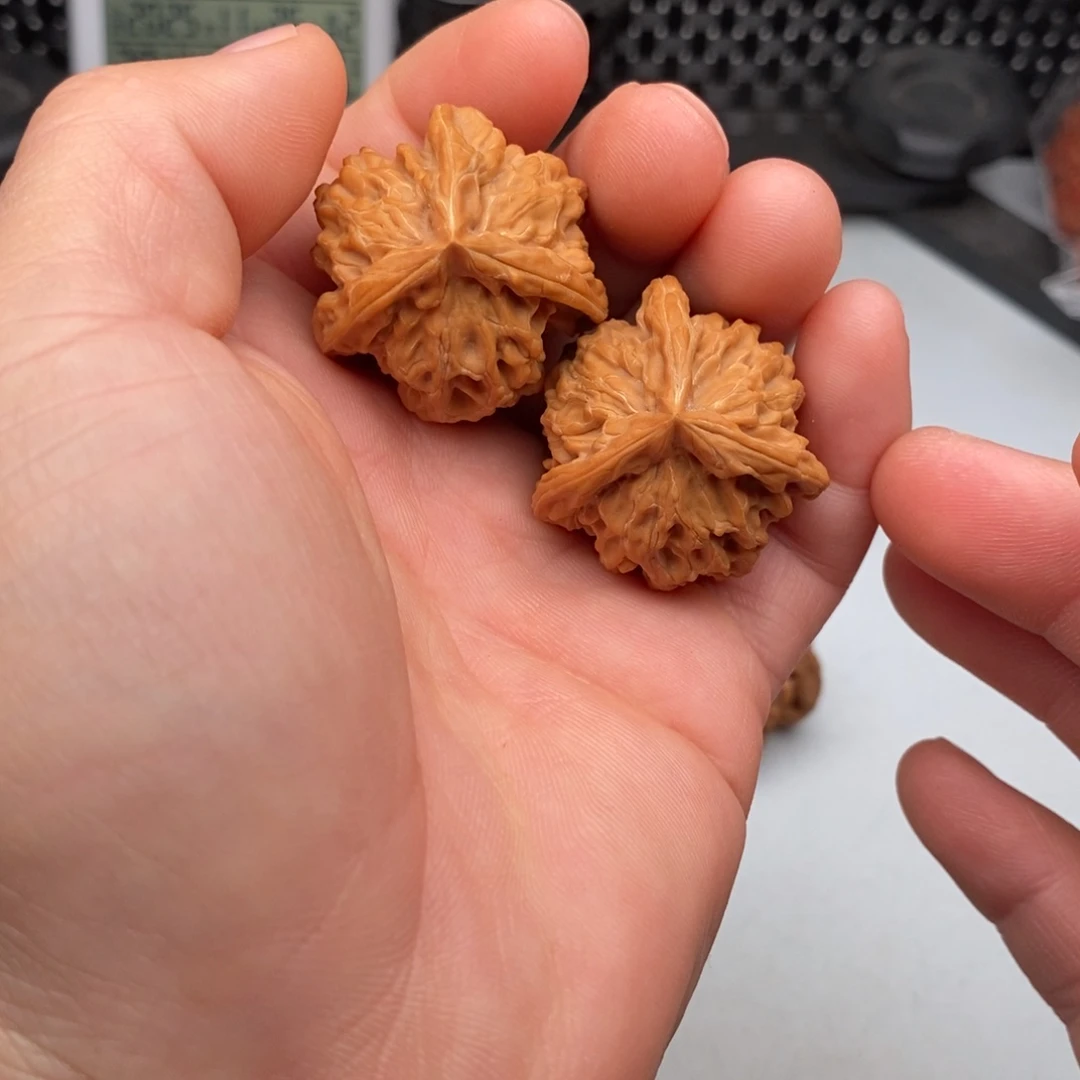 把件文玩核桃33盘山三棱