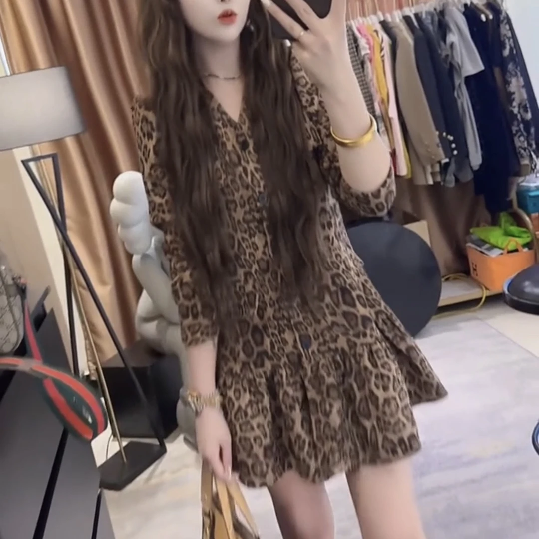 秋季新款豹纹百褶连衣裙