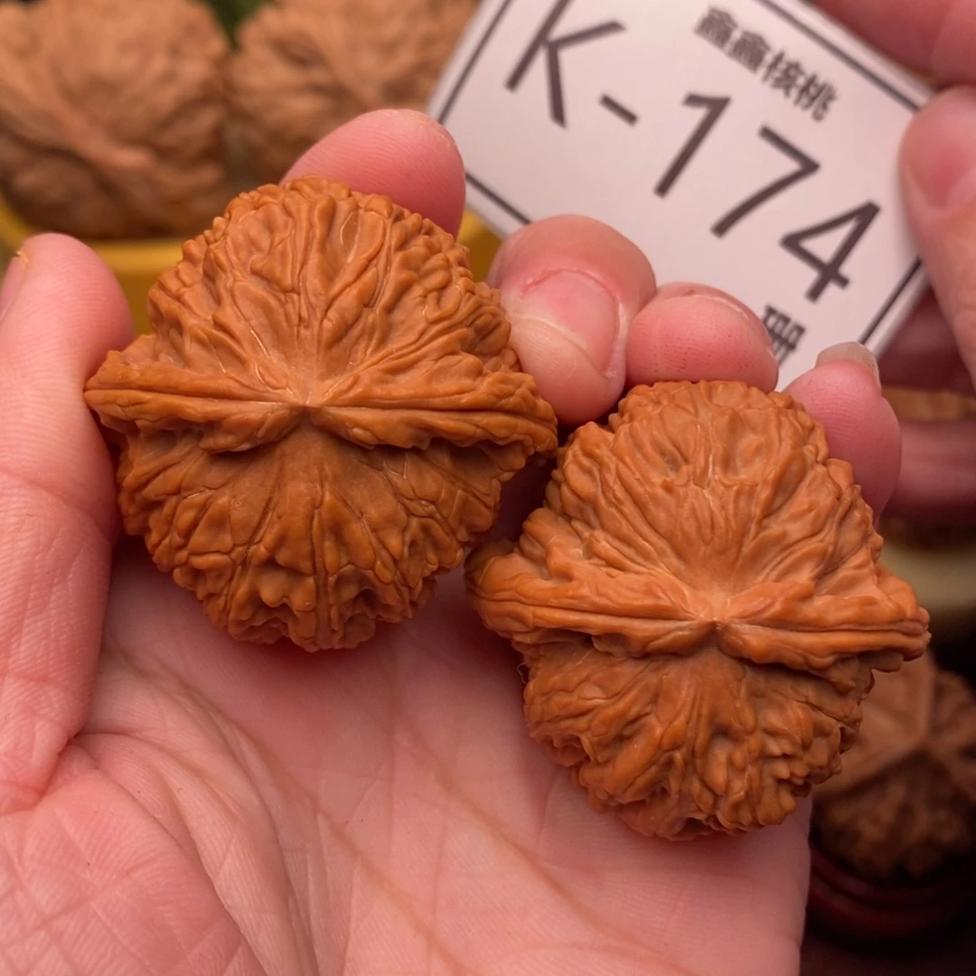 桃核把件闷白39…..