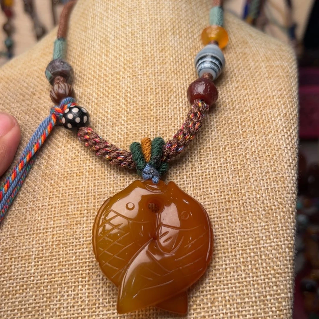 玛瑙/玉髓颈饰未镶嵌