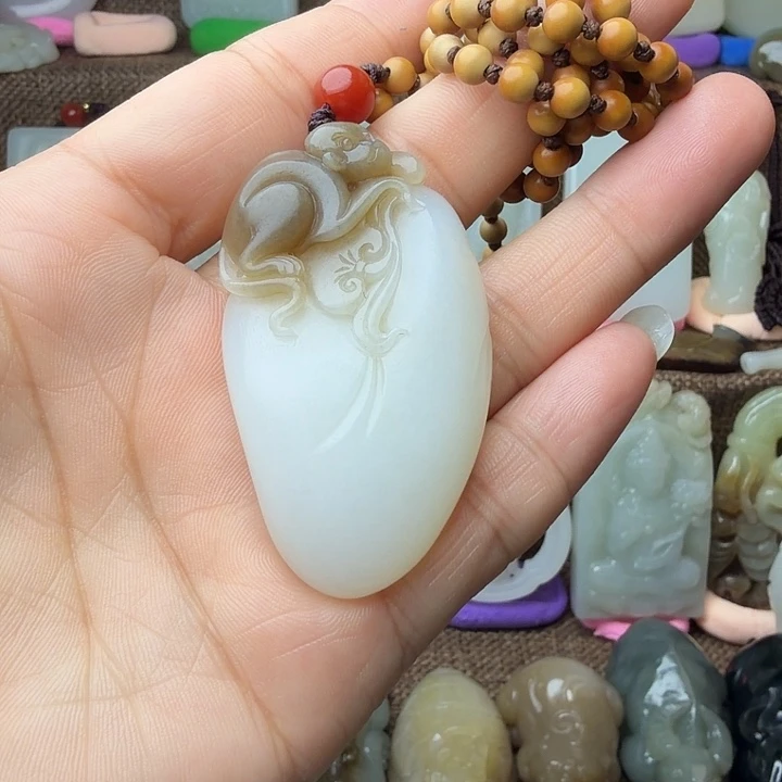 和田玉（糖玉）未镶嵌挂件