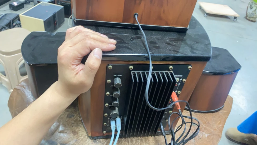 8新  一套音箱不退换