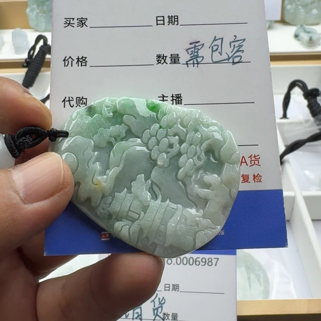 翡翠未镶嵌颈饰天然缅甸A货翡翠