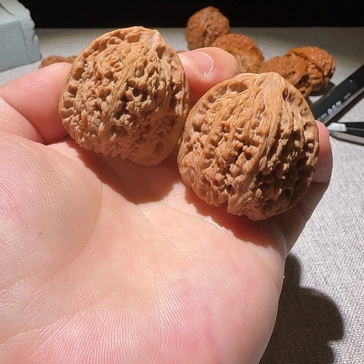 猴头核桃吊坠高炮南疆石