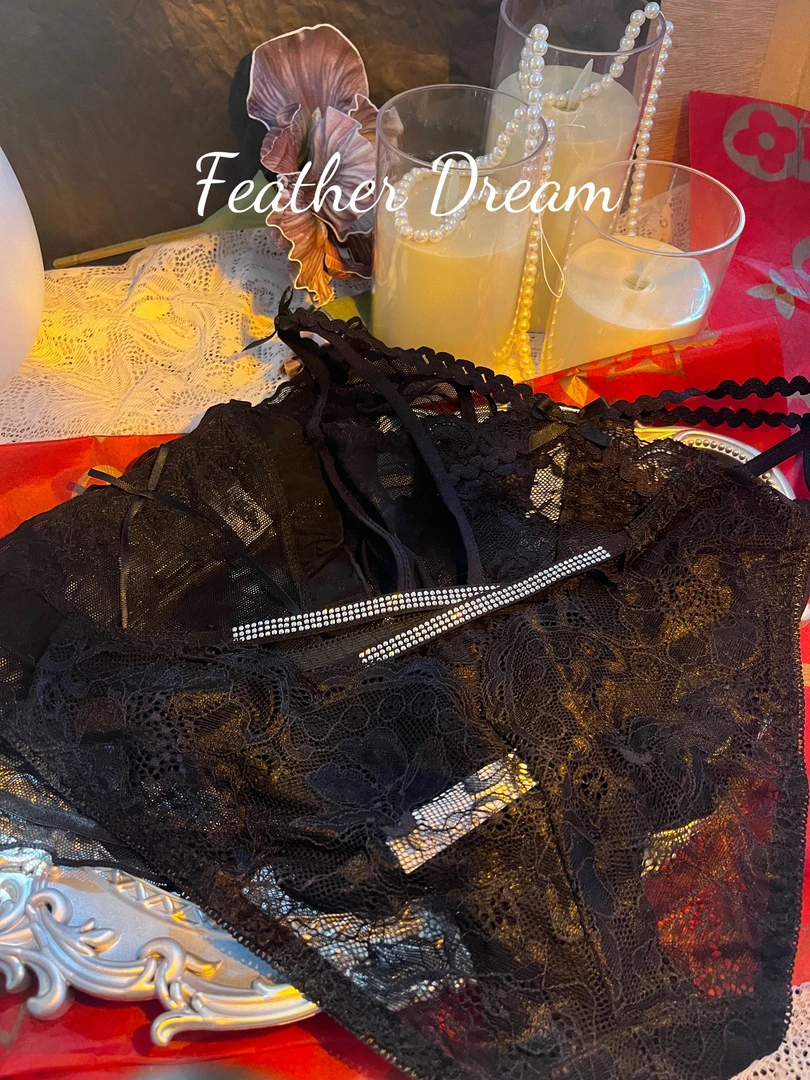 ’午夜女神‘纯欲性感蕾丝内裤